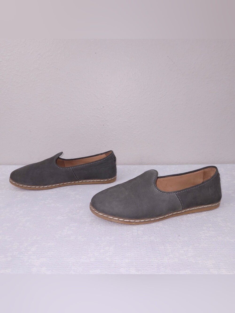 CHARIX Slip-On Flats Graphite Gray Nubuck Loafers EU 39